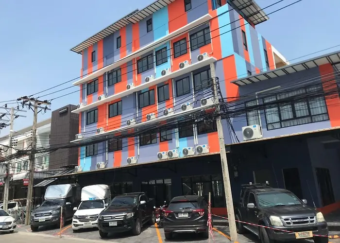 To Sleep Poshtel @donmuang Hotel 4*